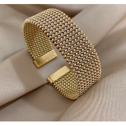 Pulsera de acero inoxidable bañada en oro de 18K – Elegante, resistente y moderna