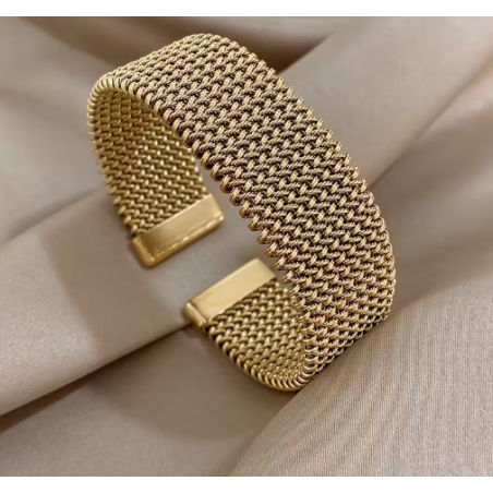 Pulsera de acero inoxidable bañada en oro de 18K – Elegante, resistente y moderna